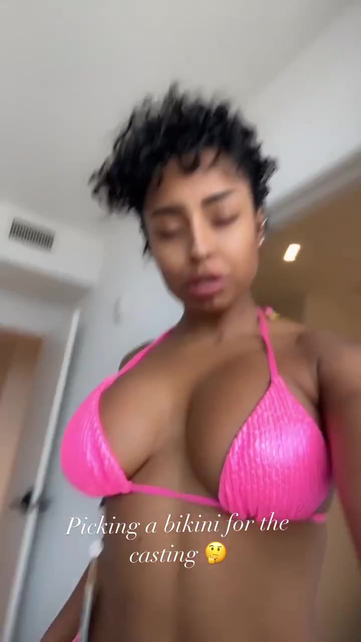 Exposed gross Qimmah Russo tits