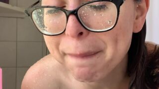 temptress Dripping Riley Reid camgirl