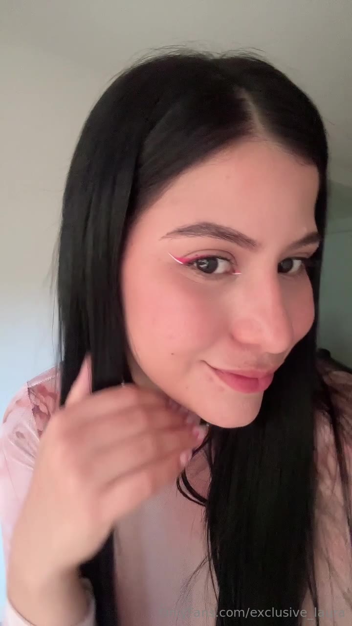 Composed Laura Cookie pussy Exposed