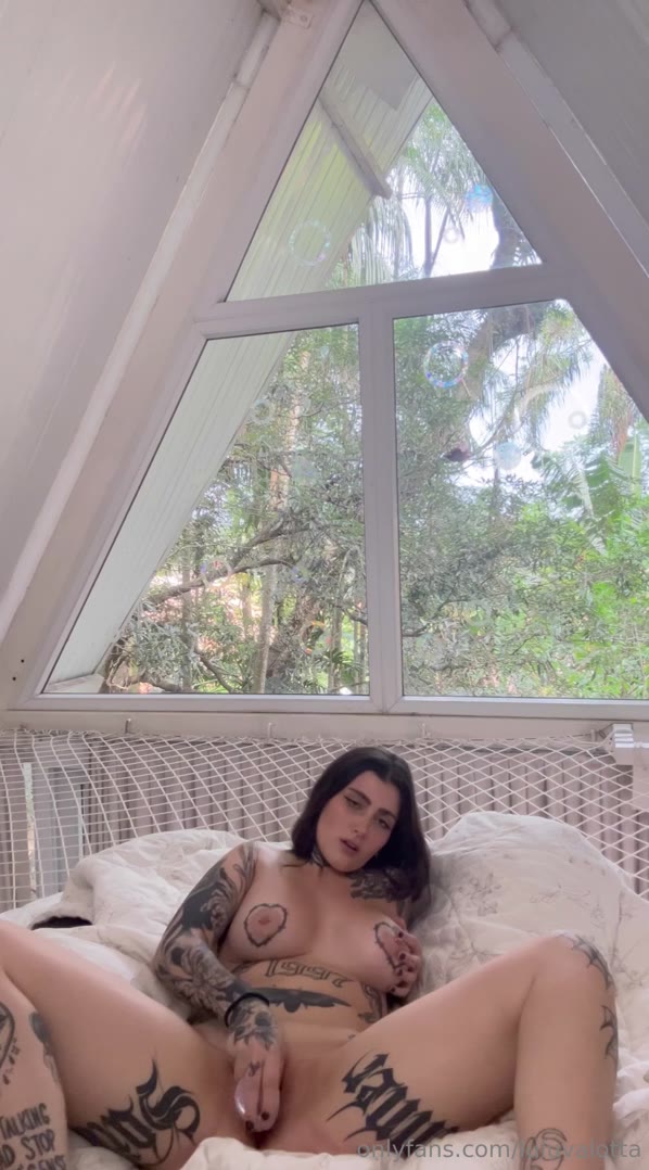 Lulu Valotta blowjob  Clip