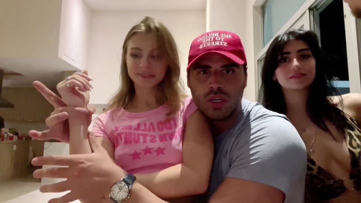 harridan sucking Kjane Caron sex