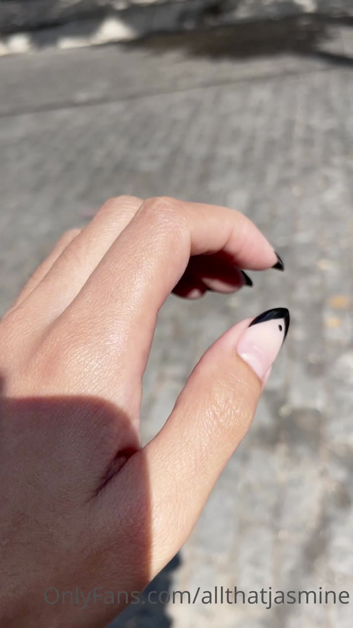 Epic Jasmine Sherni dildo