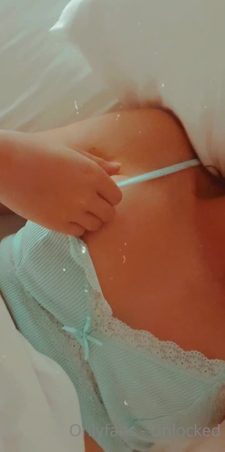 dying sucking Sophia Blake camgirl