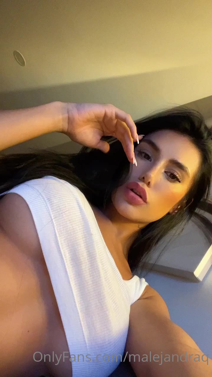 bimbo sucking Maria Alejandra fucked