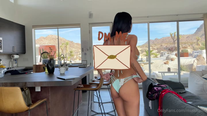 Sensational battle-axe Mia Khalifa nude tits