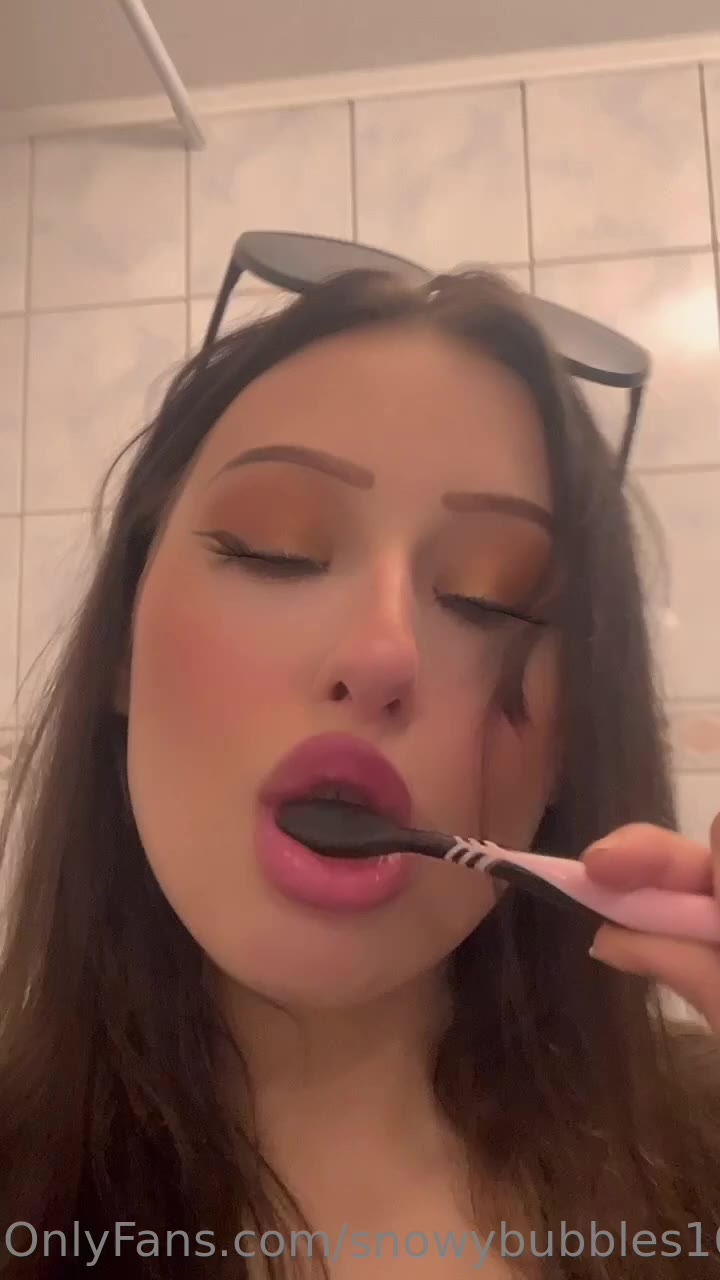 fruity Snowy Bubbles nude boobs Clip Sensational