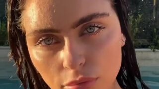 amateur Lauren Hamden nude tits