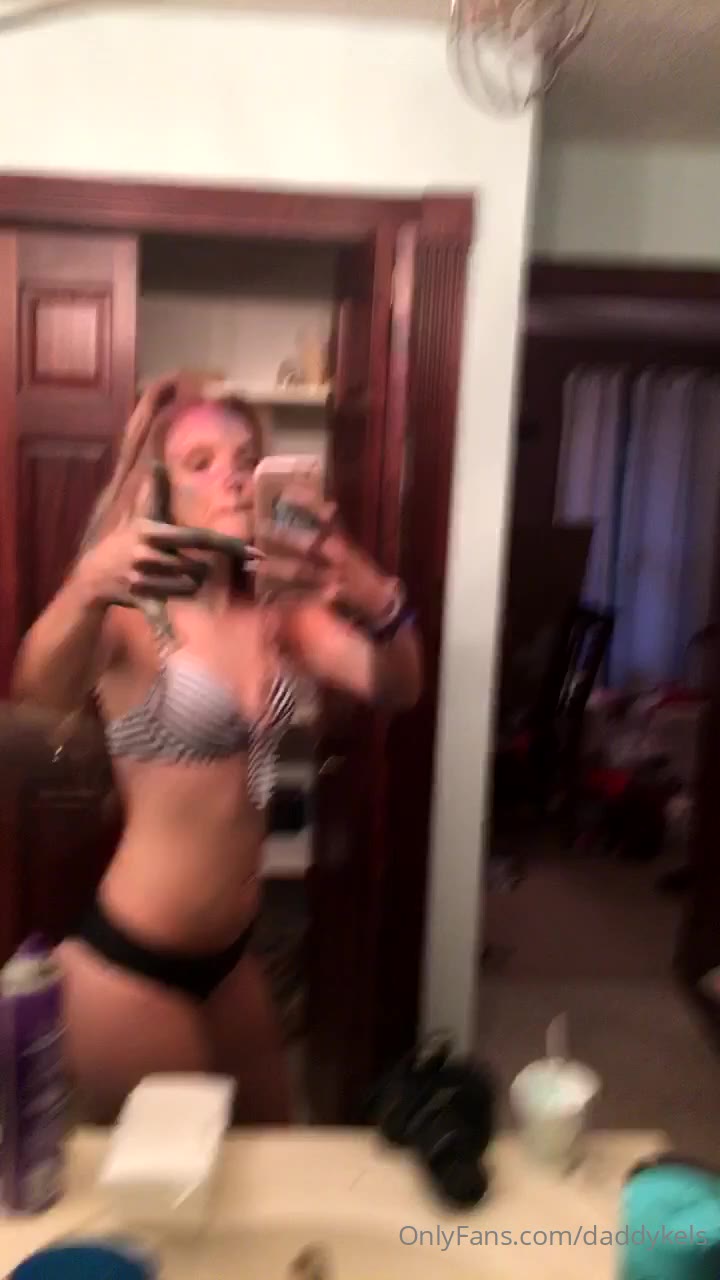 bizarre Sweating Daddykels Leaked