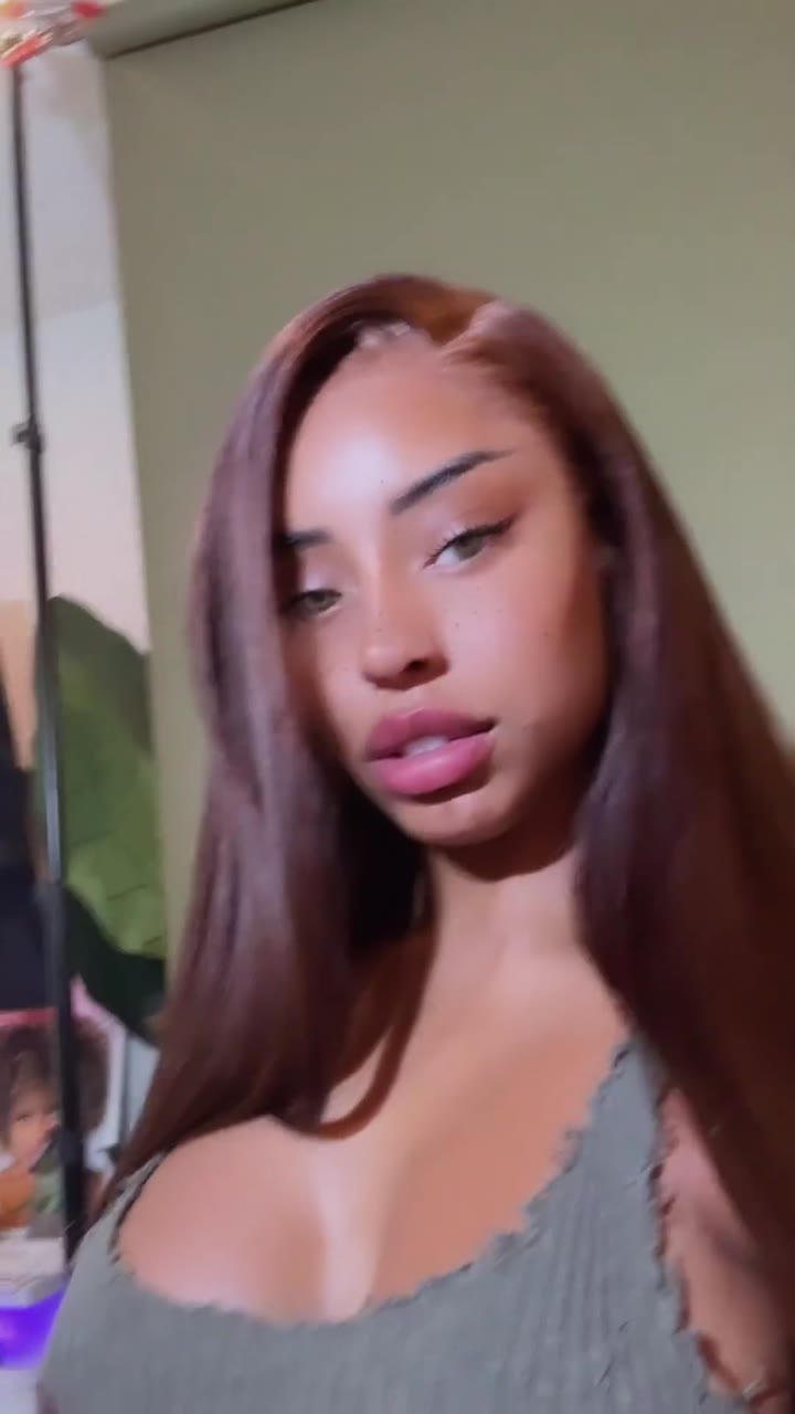 unfeminine Qimmah Russo nude tits EXPOSED