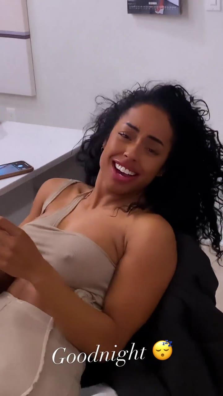 bisexual Qimmah Russo pussy