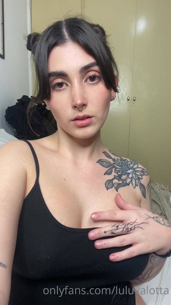 woman Lulu Valotta Nude fansly Sensational