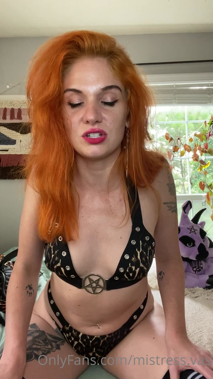 waitress Sylvanas Nude leak OF