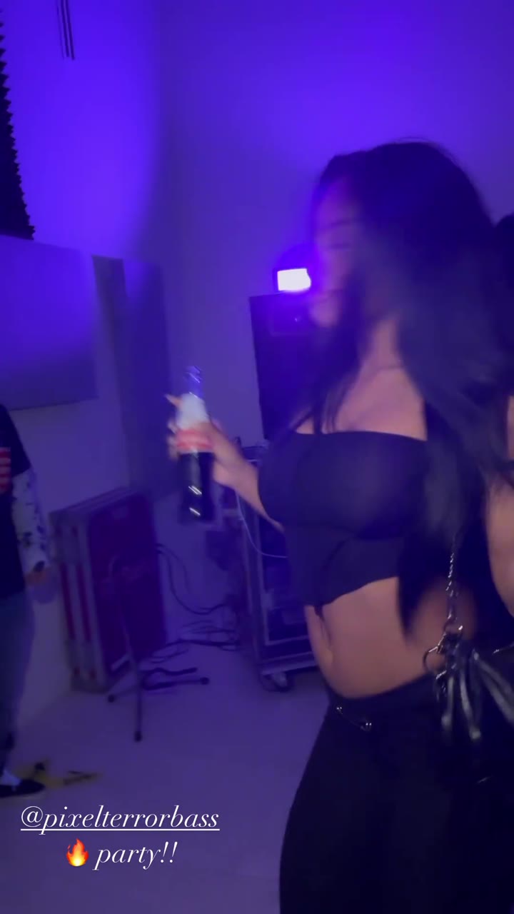 wimpy Qimmah Russo anal