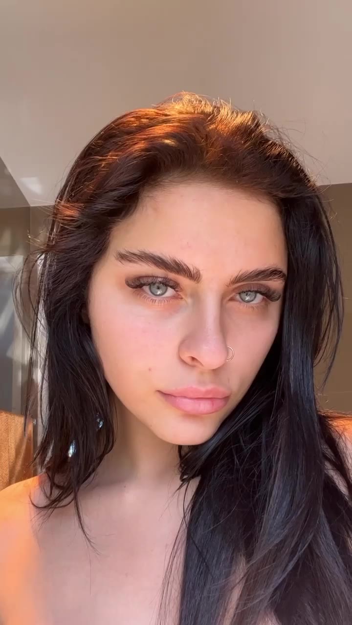 avantgarde Lauren Hamden erome Sensational