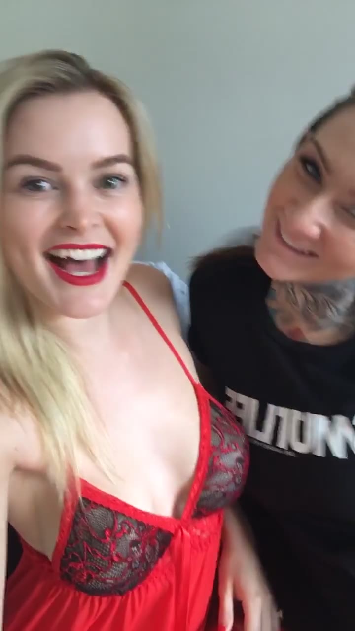 easy Elle Knox boobs Epic