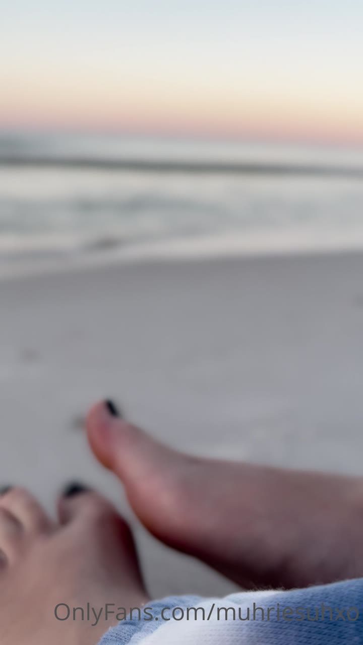 straight Muhriesuh Onlyfans nude EXPOSED