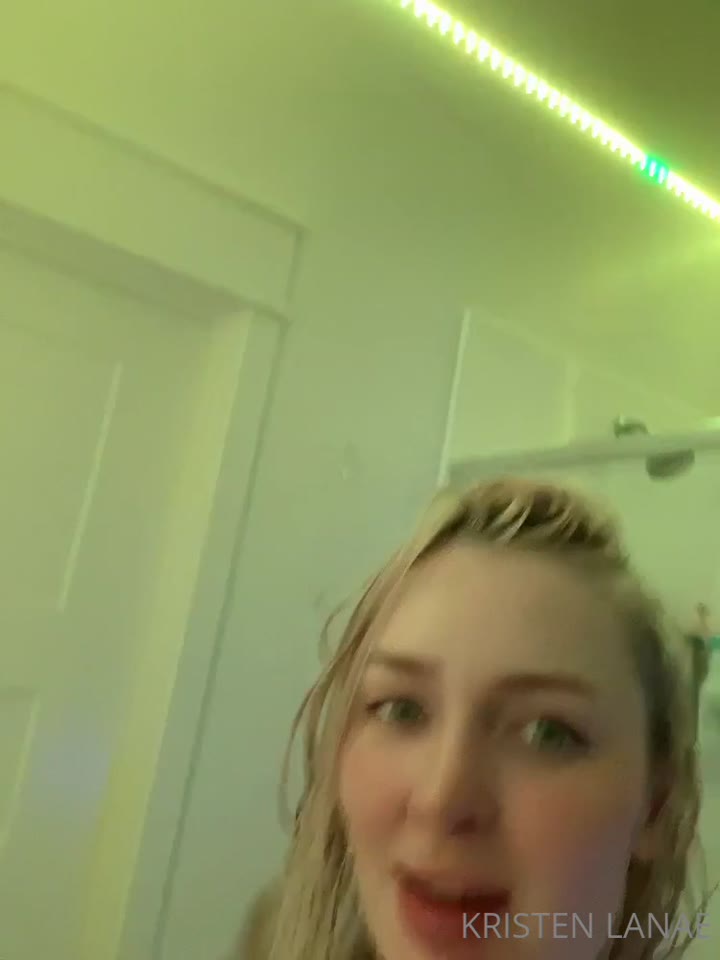 sweater-girl Kristen Lanae XXX