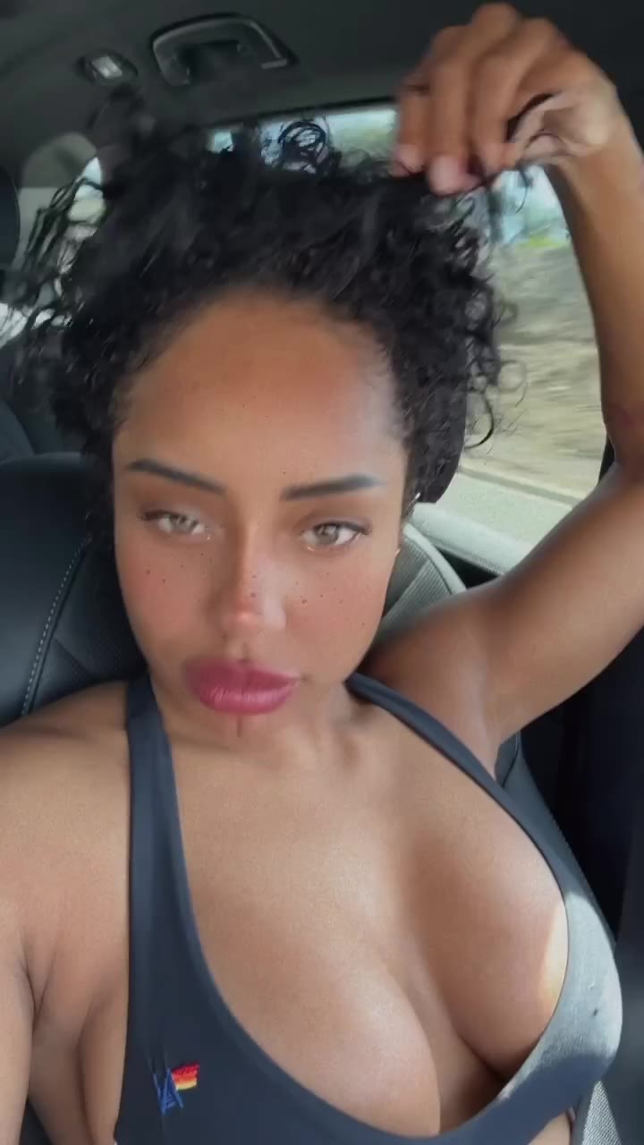 Qimmah Russo bg Sensational