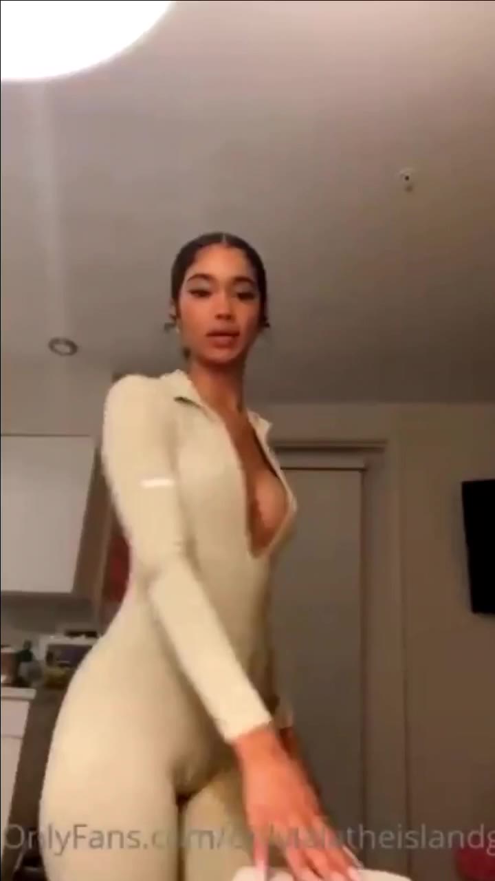 Exposed doll Gracie tits Exclusive vid full