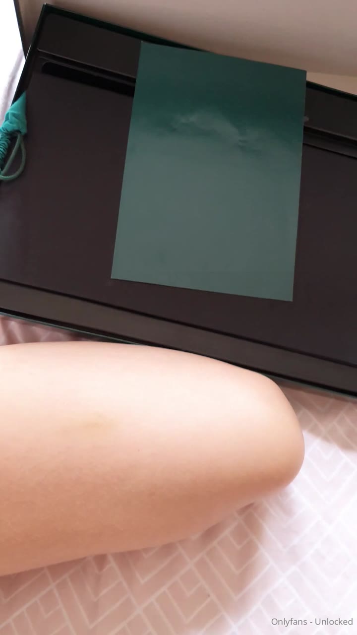 Exposed tease Sophia Blake Naked