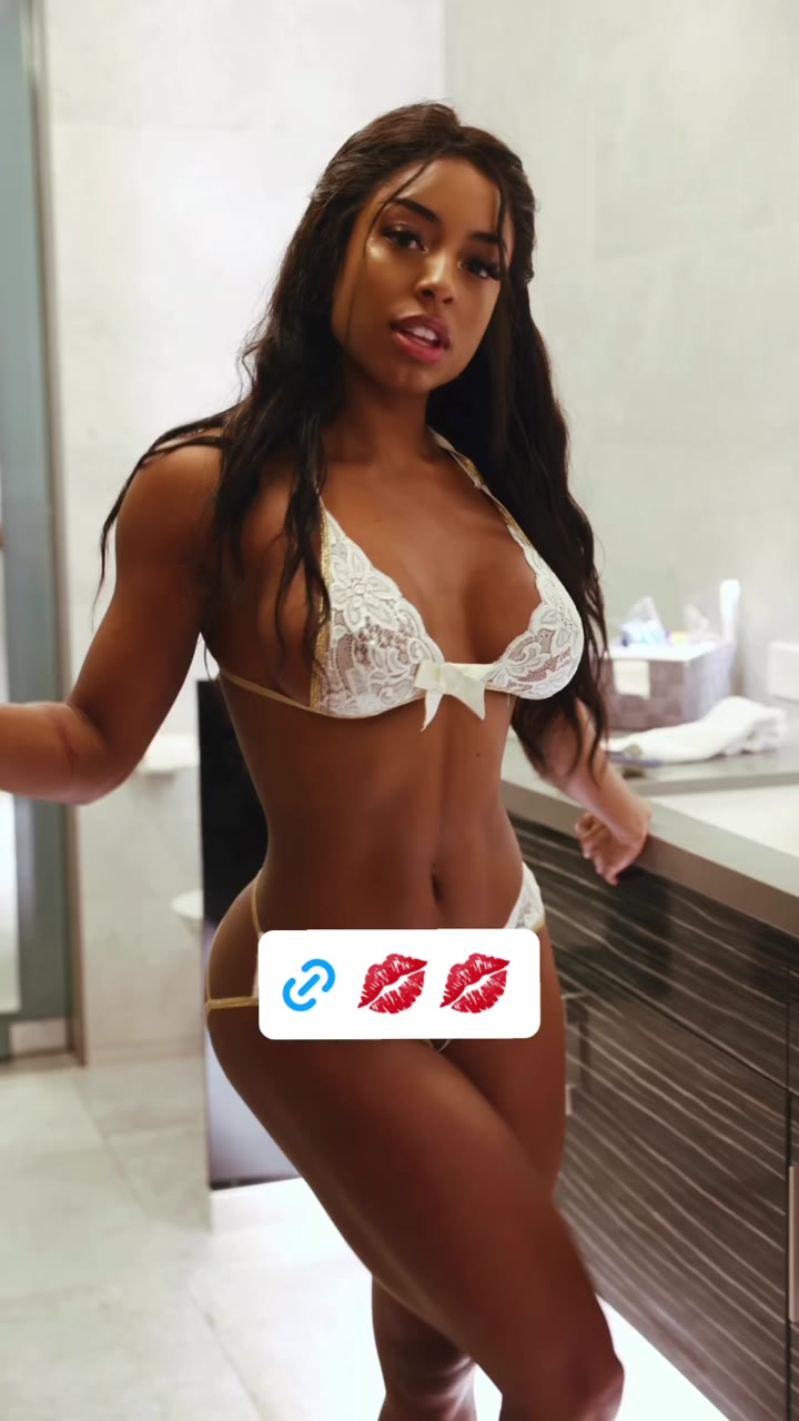 Epic AWESOME Qimmah Russo clips