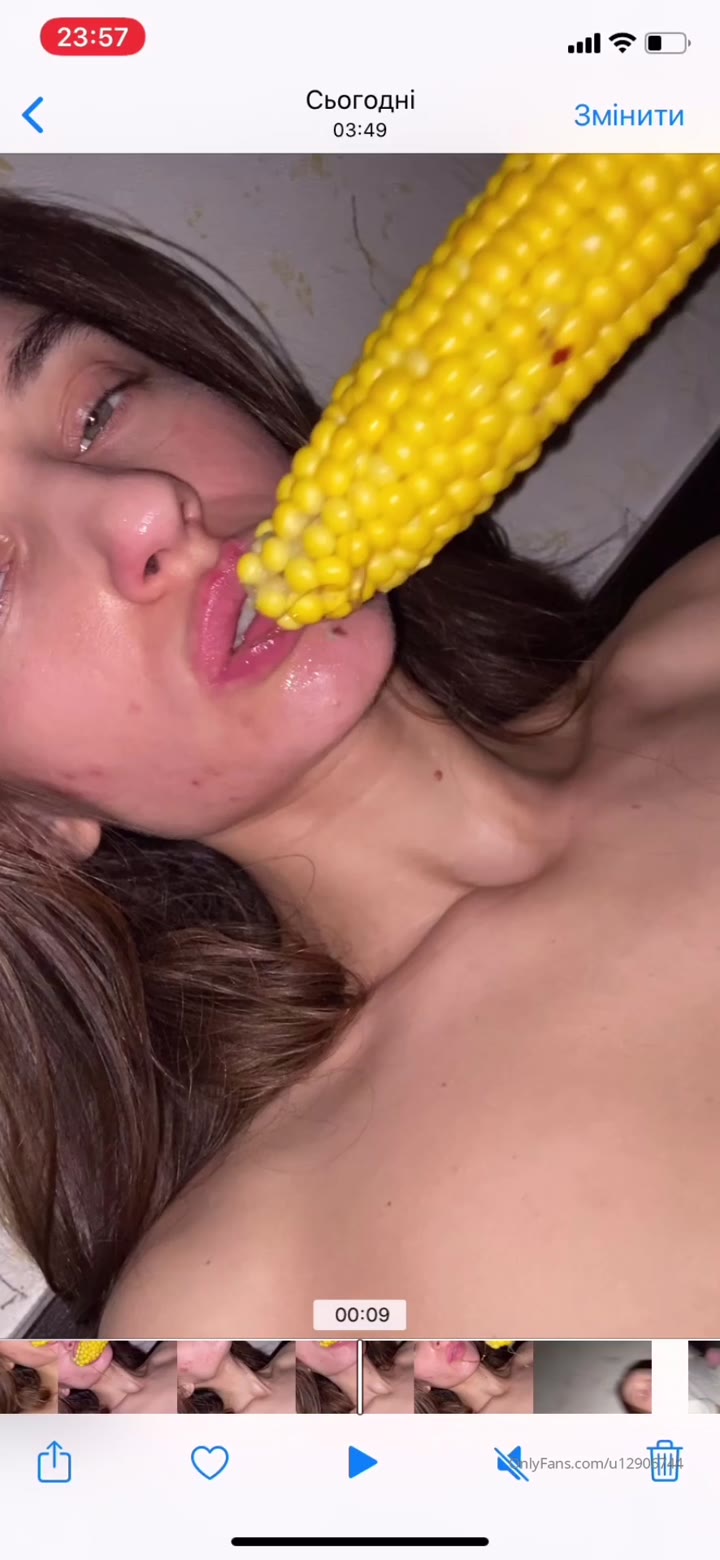 co-ed Gloria Sol leaks OF Exposed