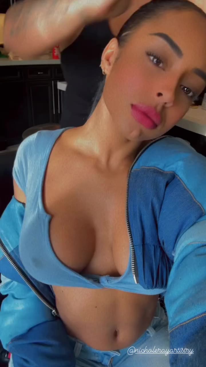 Epic sleazy Qimmah Russo nude boobs