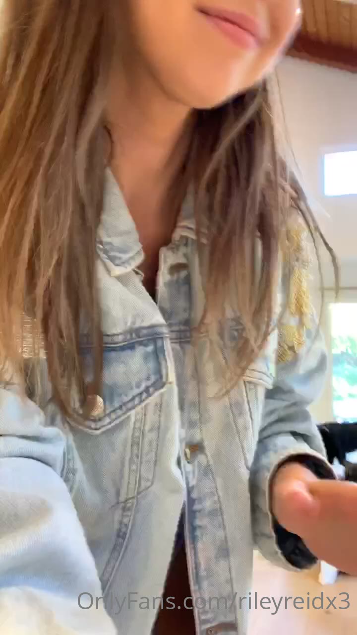 missus Riley Reid nsfw