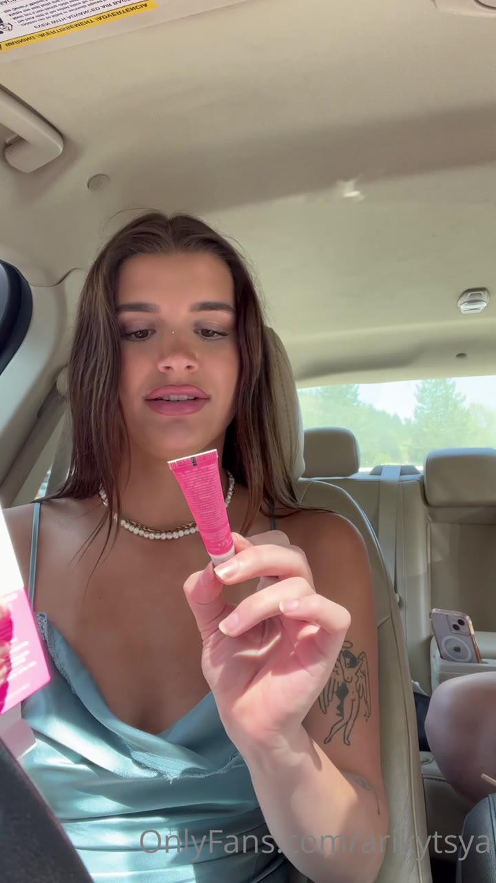 Ari Kytsya twitter Exposed