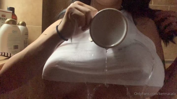 tail Kenna Vita pussy Exposed