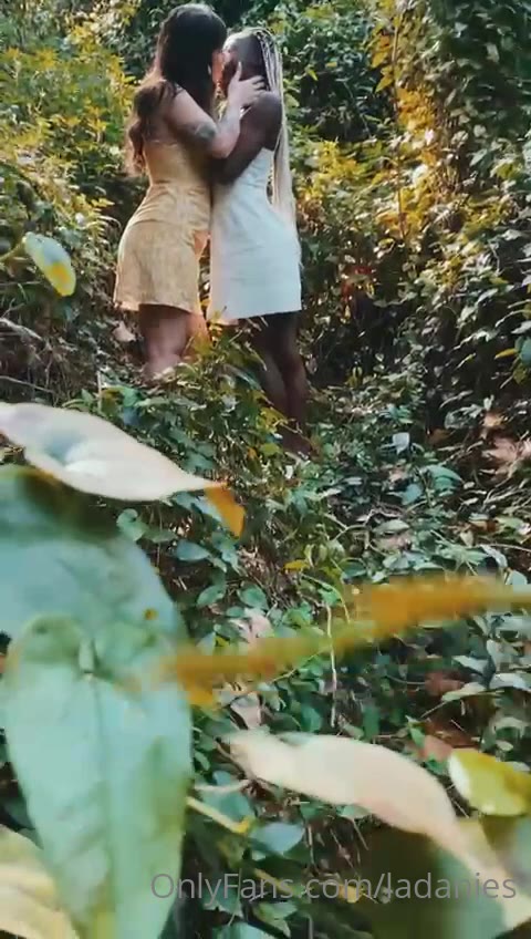 Sensational mankiller Daniela clips