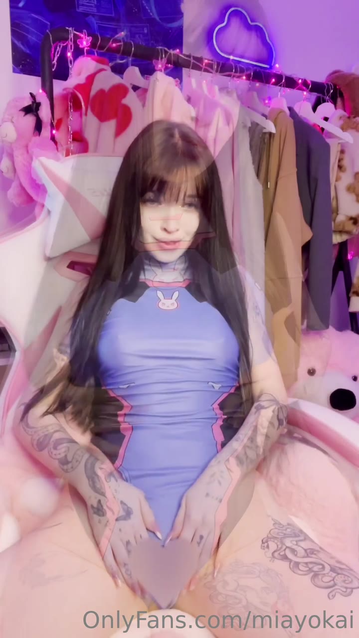 bawdy Sweating Miayokai l e a k e d