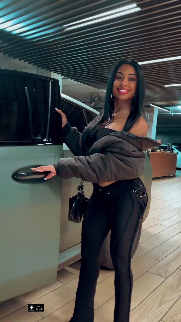 low-budgetgirl Dripping Qimmah Russo Leaked OF