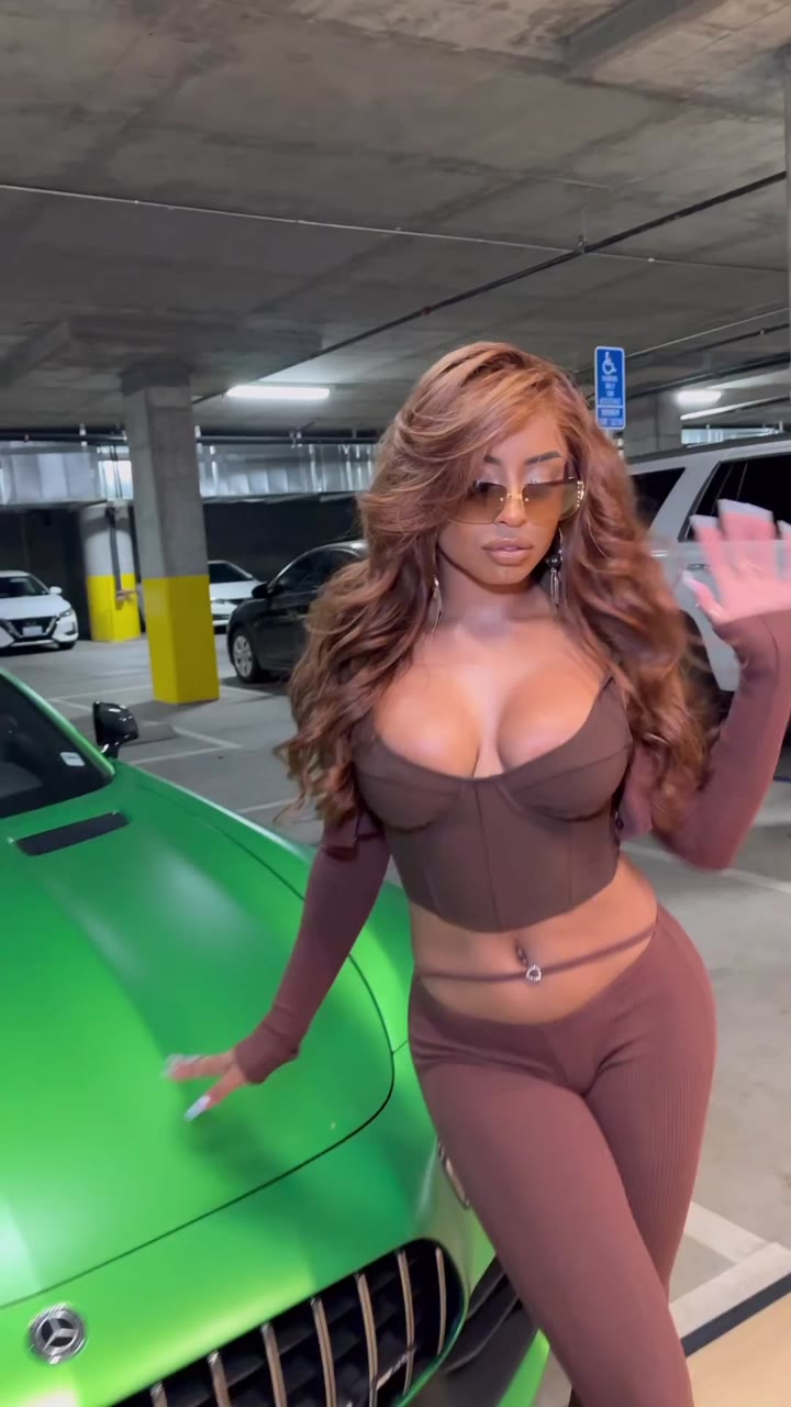 racy Sweating Qimmah Russo Onlyfans Leak