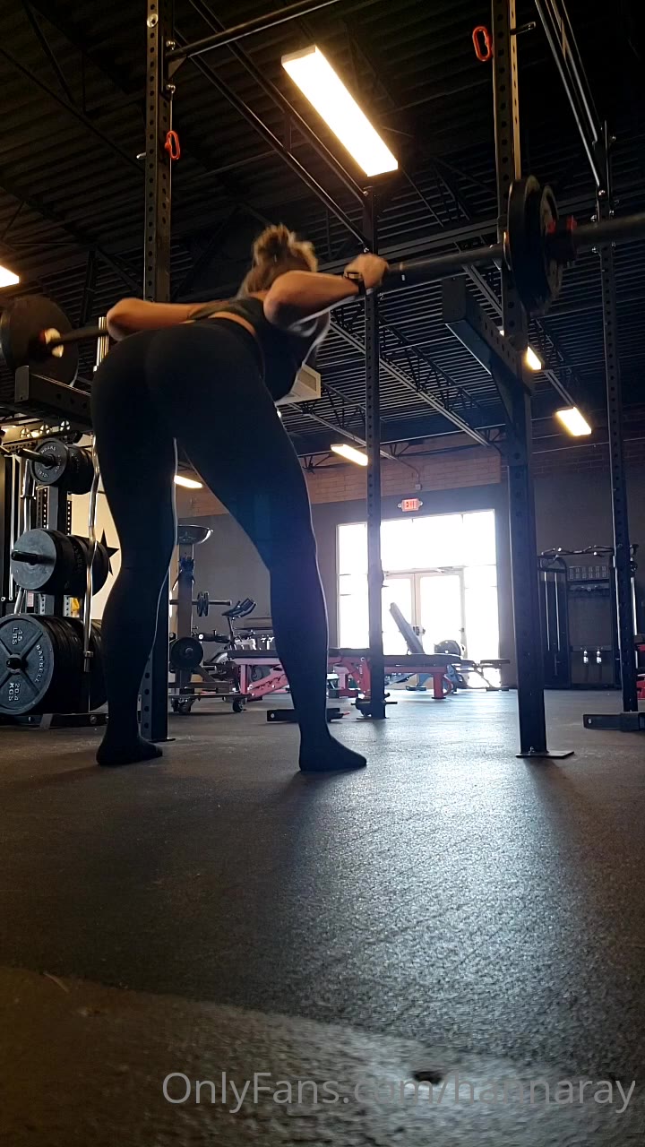 Exposed female Hanna Ray porn xxx