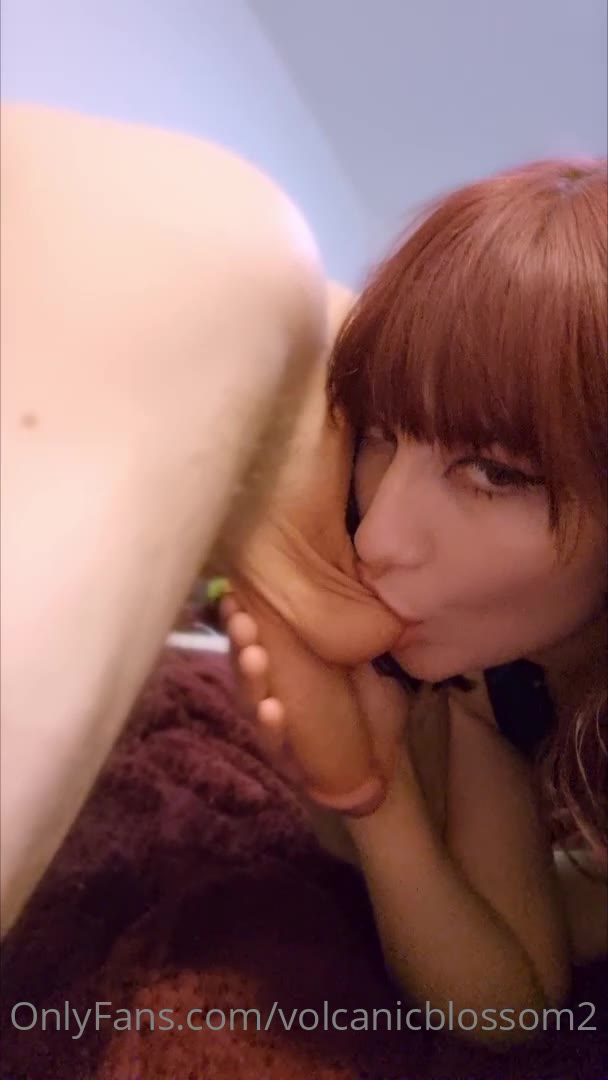 epicwhore Pufffy Pink dildo VIDFULL