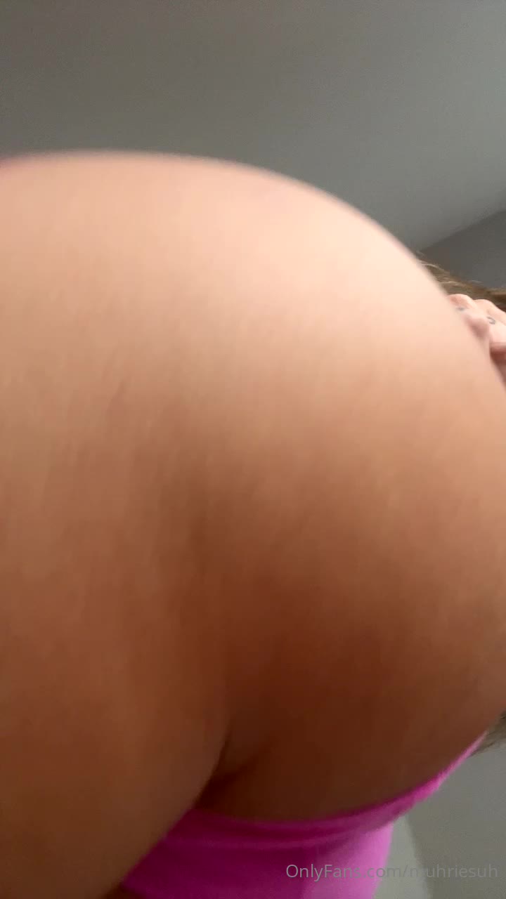 grotesque sucking Muhriesuh boobs