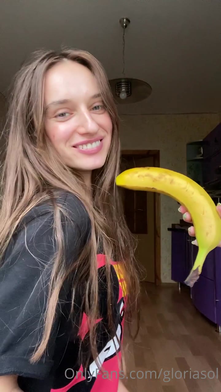 armful Gloria Sol blowjob