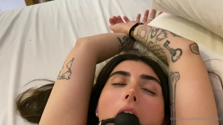 Sensational actress Lulu Valotta simpcity fullvideo