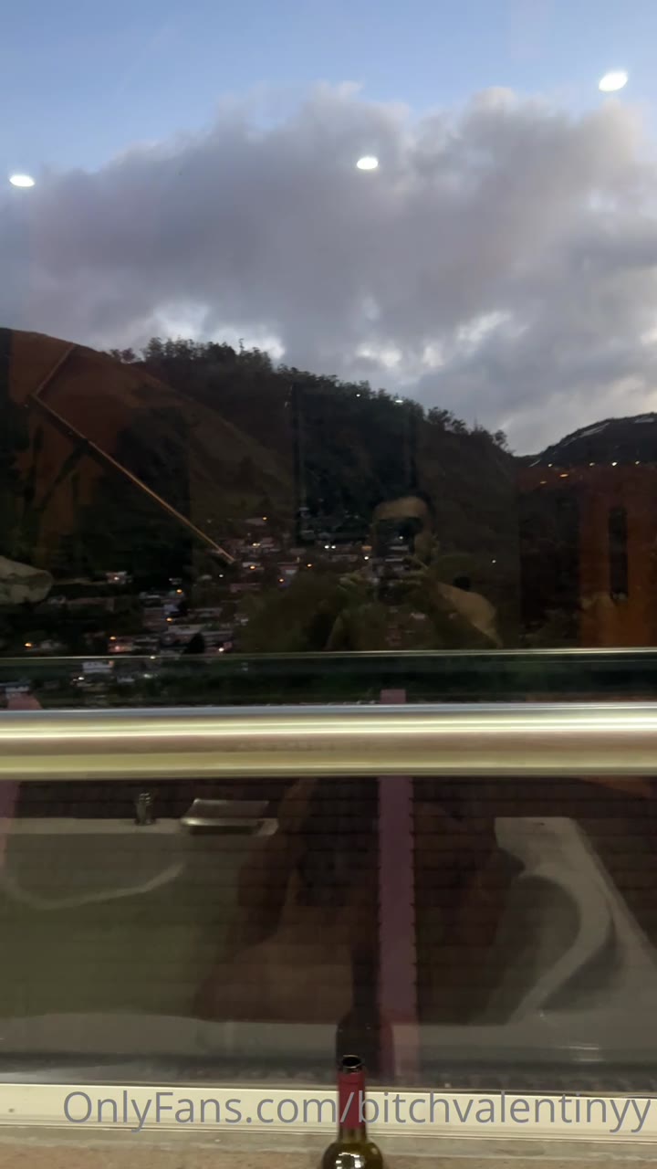 actress Sweating Anyimar Valentina simpcity