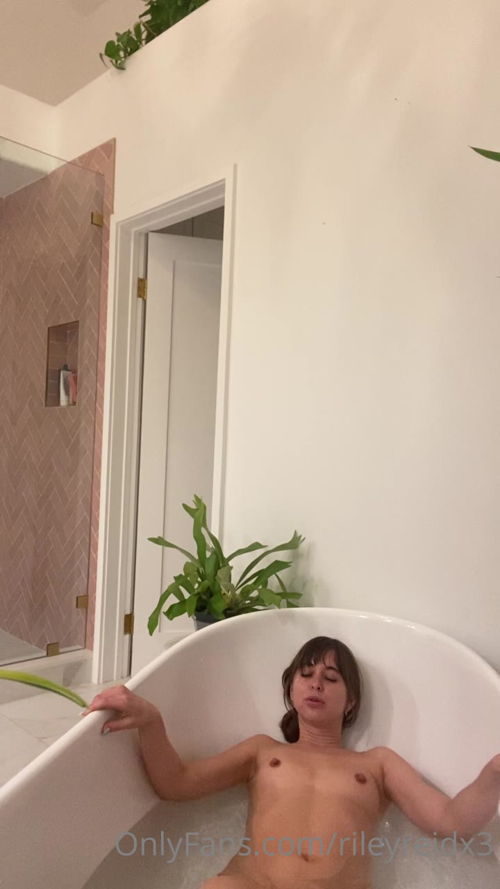 Epic Riley Reid l e a k e d