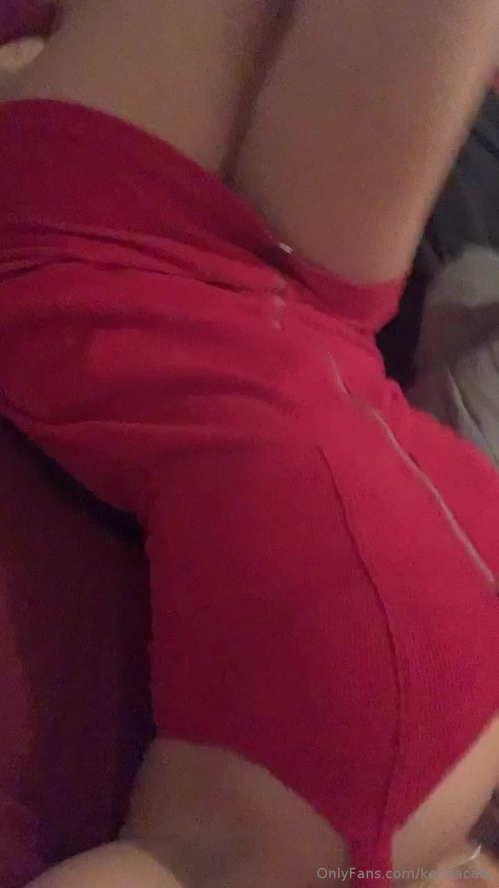 Sensational termagant Kenna Vita leaks OF