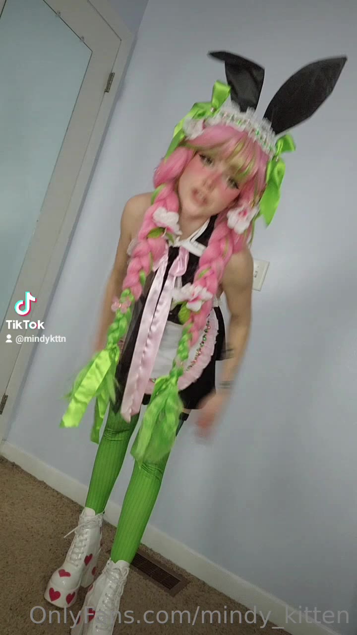 Exposed Mindykitten joi