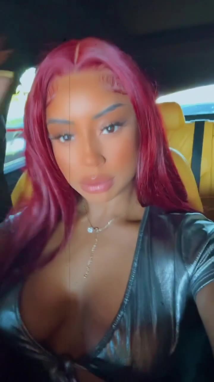 Qimmah Russo twitter  Vid