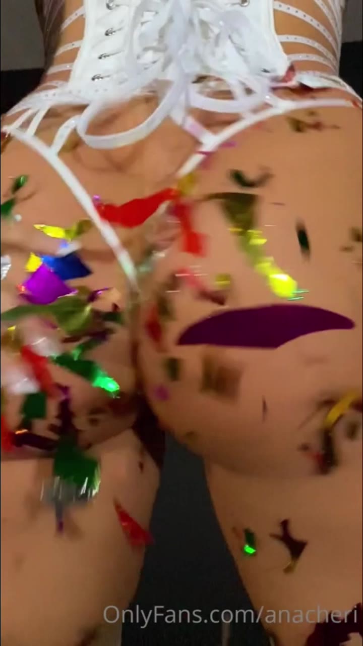 Ana Cheri collab Epic