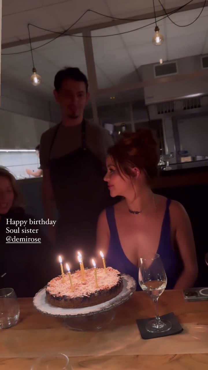 Demi Rose bg  EXPOSED