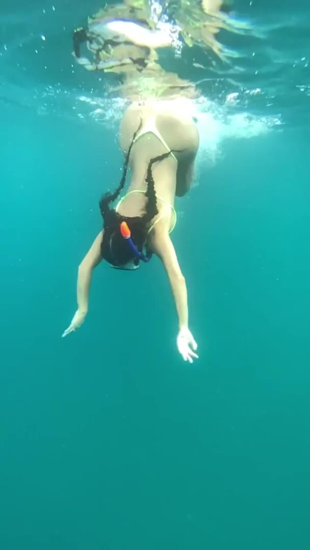 Exposed dirty Demi Rose tits