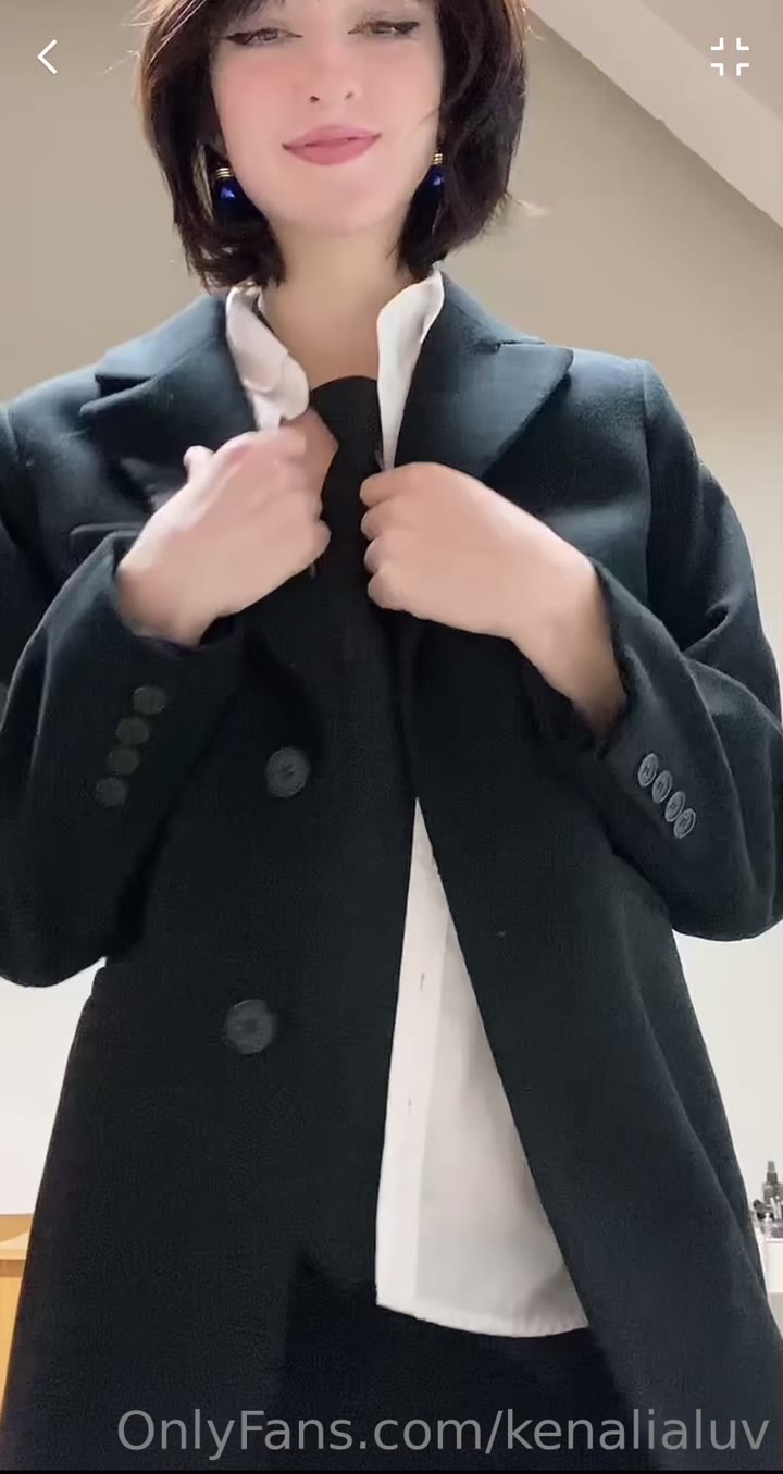 Sensational attractive Giant Kenalialuv of leaks Exclusive full vid