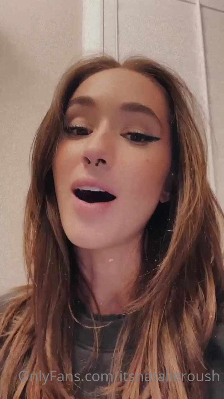 cosplay Natalie Roush of leak