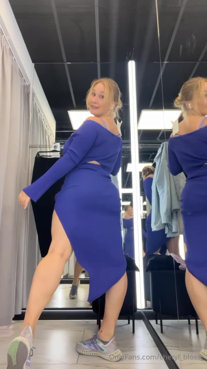 pretty brunette Cheryl Blossom onlyfans pic FullVID Sensational